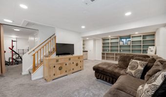 7810 HAYFIELD Rd, Alexandria, VA 22315