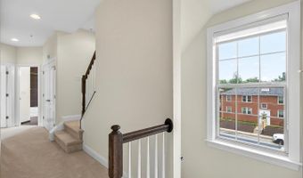 322 N GEORGE MASON Dr, Arlington, VA 22203