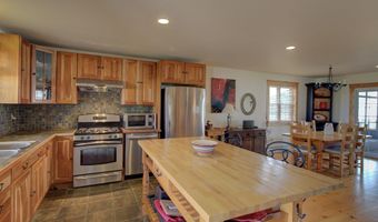 23 Mud Pt S, Alburgh, VT 05440