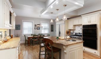 121 Center Ave, Atlantic Highlands, NJ 07716