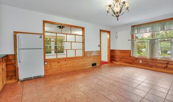 28 Arlington Rd, Coventry, CT 06238