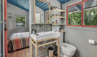 93 Carol St, Danbury, CT 06810