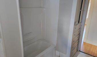 301 S Main St, Ada, OH 45810
