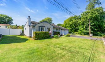 12 Oakshades Ave, Aberdeen, NJ 07747