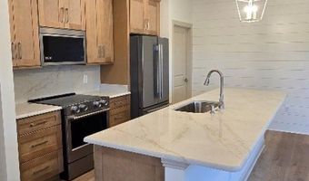 2807 Willowdale Rd, Aynor, SC 29511