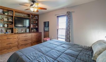 136 1st Ave, Alden, MN 56009