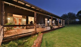 1523 Meadow Gln, Adkins, TX 78101