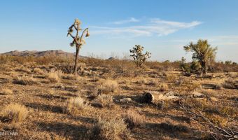 2204 S Six Shooter Rd, Yucca, AZ 86438