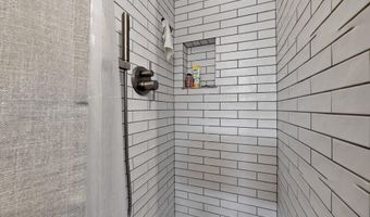 411 Tulane Dr SE, Albuquerque, NM 87106