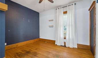 218 N Huber St, Anamosa, IA 52205