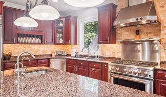 6139 PALOMINO Dr, Allentown, PA 18106