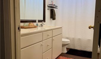 13572 Kurena Rd, Apple Valley, CA 92308