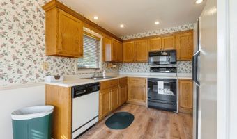 1408 Duesenberg Dr, Auburn, IN 46706