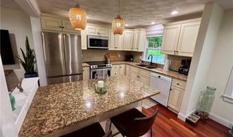 10 Lakeside Dr, Charlestown, RI 02813