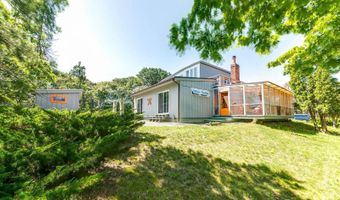 320 Shore Rd, Amagansett, NY 11930