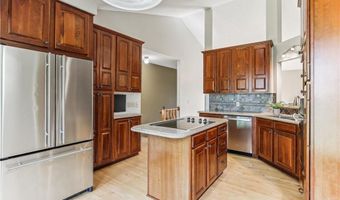 12555 Driftwood Ln, Apple Valley, MN 55124