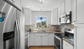23 WHITE HORSE HILL Ln, Amissville, VA 20106