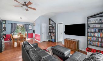 2 Muirfield Ct, Arden, NC 28704