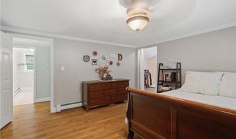 1070 Tarkiln Rd, Burrillville, RI 02830