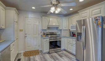 90 SHELTERWOOD Ln, Dover, DE 19904