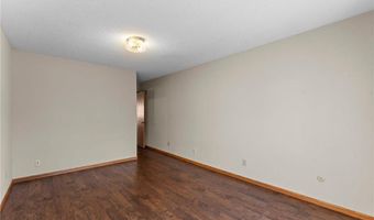 8405 137th Ct, Apple Valley, MN 55124