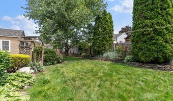 149 9th St, Belford, NJ 07718