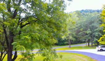 292 Briarwood Dr, Amherst, VA 24521