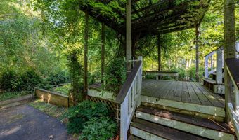 3628 S SPOTSWOOD Trl, Barboursville, VA 22923