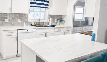 520 Seagull Dr, Barefoot Bay, FL 32976