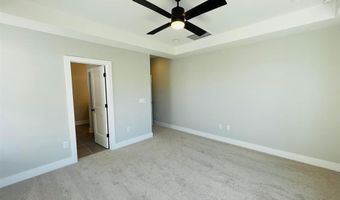 200 E Moore St B, Apex, NC 27502