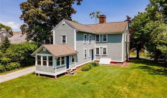 34 Pleasant St, North Kingstown, RI 02852