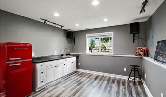 1048 152nd Ln NW, Andover, MN 55304