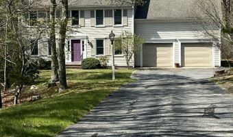 92 Brentwood Ln, Barnstable, MA 02630