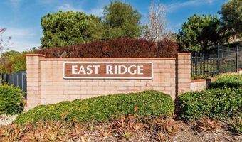 1114 N Crescent Ridge Rd, Fallbrook, CA 92028