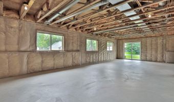 3730 Tower Pond Dr, Anoka, MN 55303