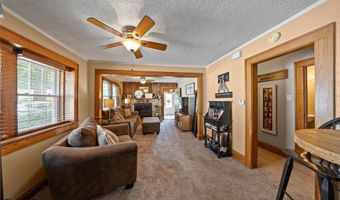 1207 Emma Ave, Des Moines, IA 50315