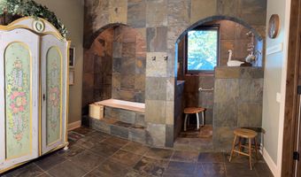 102 Silverwood Dr, Bellevue, ID 83313
