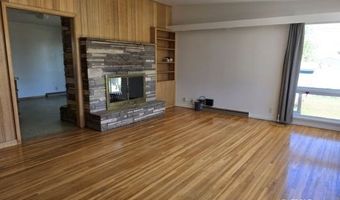 322 Morris St W, Broadus, MT 59317