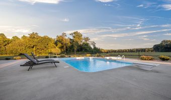 1701 Shady Creek Rd, Ayden, NC 28513