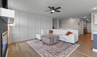 1113 NE Crossing Oaks Dr, Ankeny, IA 50021