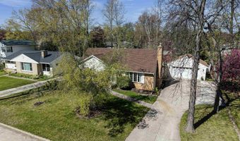 2207 S GLADYS Ave, Appleton, WI 54915