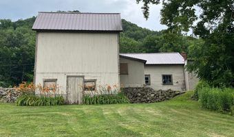 S2232 State Road 35, Alma, WI 54610