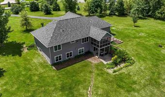 3352 Southridge Dr, Amana, IA 52203