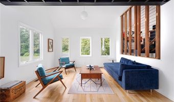 20 Dons Ln, Little Compton, RI 02837