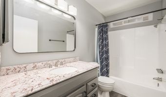 5110 N River Rd D, Oceanside, CA 92057