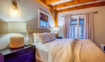 24 Dew Point Ln, Center Harbor, NH 03226