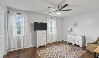 174 Williamsburg Ct, Albany, NY 12203