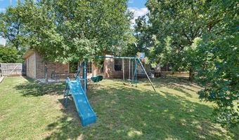405 Magnolia St, Hico, TX 76457