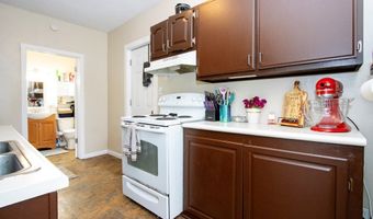 1216 Troy Rd, Ashland, OH 44805