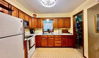 233 Harriman Ave S, Amery, WI 54001